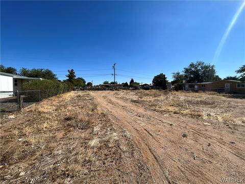 3175 E Snavely Ave, Kingman, AZ 86409 photo 2
