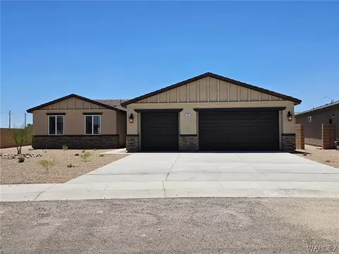 460 Downey Dr, Bullhead City, AZ 86442