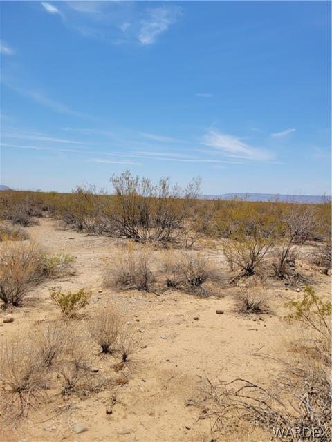 3764 Vaquero, Golden Valley, AZ 86413