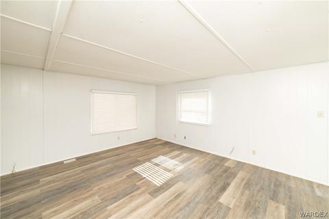 425 E Windsor Ave, Kingman, AZ 86409 photo 9