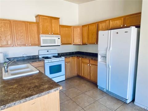 3944 E Snavely Cir, Kingman, AZ 86409 photo 11
