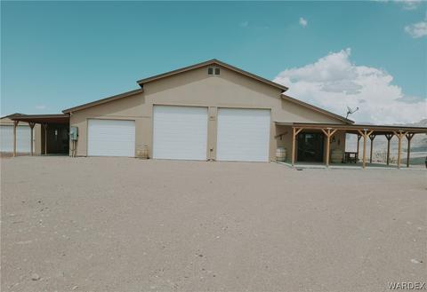 807 E Saddleback Dr, Meadview, AZ 86444 photo 4