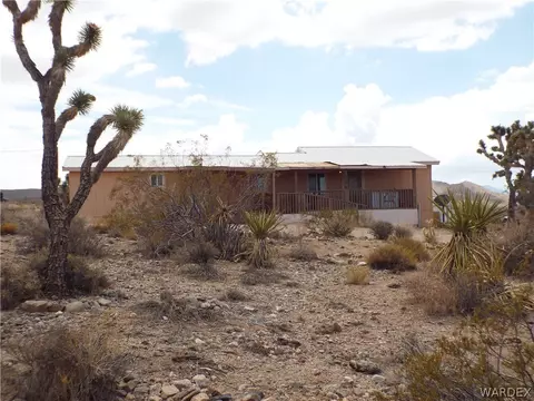 8176 W Santa Cruz Dr, White Hills, AZ 86445