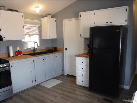15 E Spencer Dr, Meadview, AZ 86444 photo 28