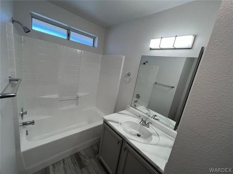 3262 N Apache St, Kingman, AZ 86401 photo 9