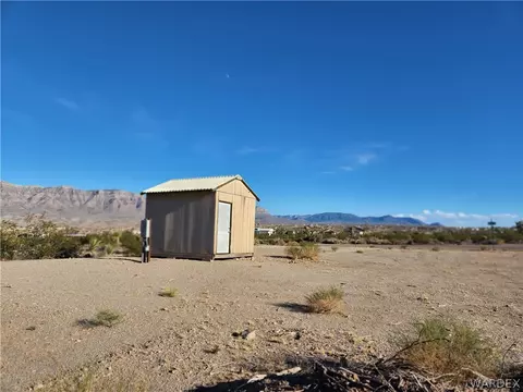 605 E Yates Dr, Meadview, AZ 86444