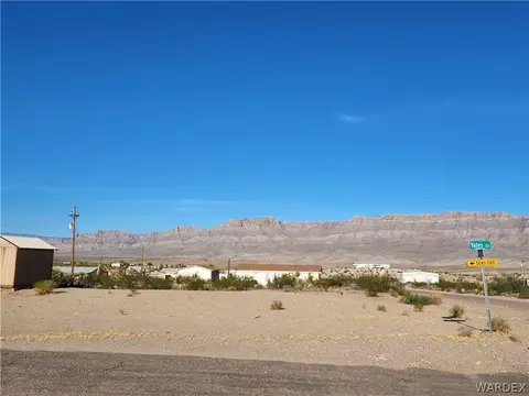 605 E Yates Dr, Meadview, AZ 86444 photo 2