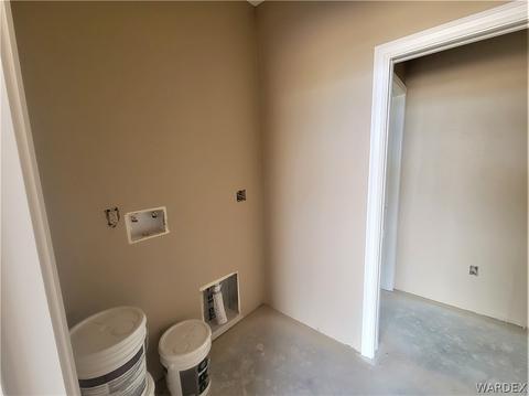 7796 E Devils Arch Dr, Kingman, AZ 86401 photo 5