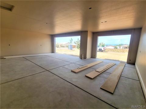 7796 E Devils Arch Dr, Kingman, AZ 86401 photo 3