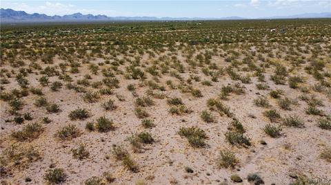 000 S Evens Trl, Golden Valley, AZ 86413
