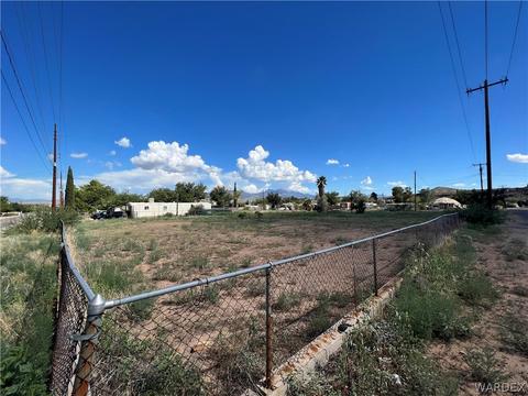 420 E Berk Ave, Kingman, AZ 86409