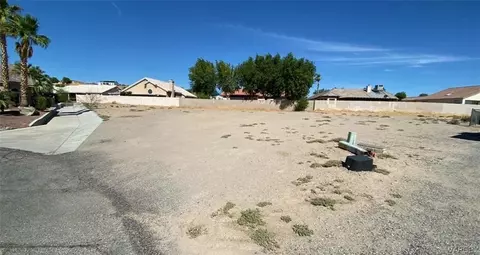 2032 E Mountain View Plz, Fort Mohave, AZ 86426