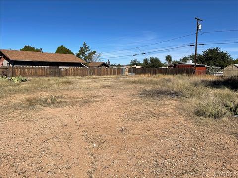 3593 E Lark Ln, Kingman, AZ 86409 photo 3