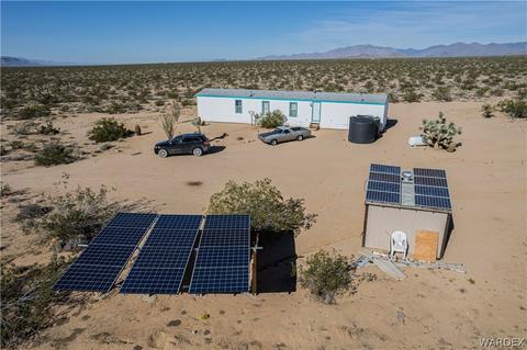 18208 S Custer Rd, Yucca, AZ 86438