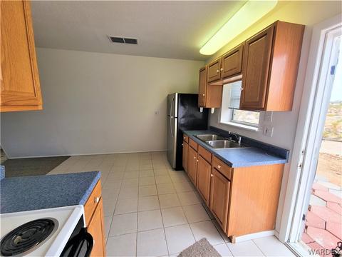 1365 E Mohawk Dr, Meadview, AZ 86444 photo 3