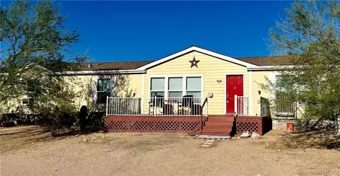 15176 S Pearl Hart Rd, Yucca, AZ 86438