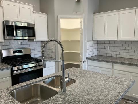 3362 E Double O Dr, Kingman, AZ 86409 photo 6