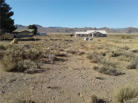 9805 N Whipple Dr, Kingman, AZ 86401