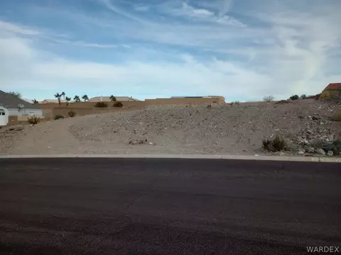 2881 Country Hills Rd, Bullhead City, AZ 86442