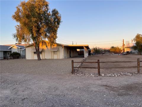 1401 E Pearl Cir, Fort Mohave, AZ 86426