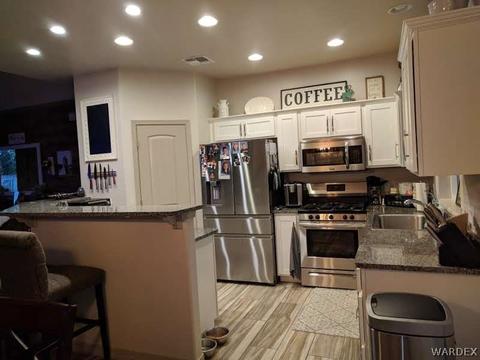 3294 E Cane Dr, Kingman, AZ 86409 photo 4