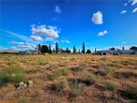 9845 N Medicine Point Dr, Kingman, AZ 86401