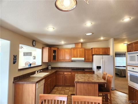 285 W Haystack Dr, Meadview, AZ 86444 photo 10