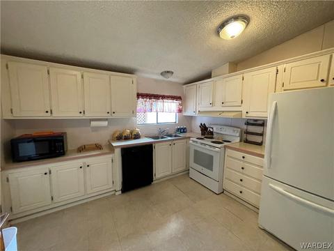 3085 E Thompson Ave, Kingman, AZ 86409 photo 13