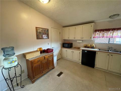 3085 E Thompson Ave, Kingman, AZ 86409 photo 12