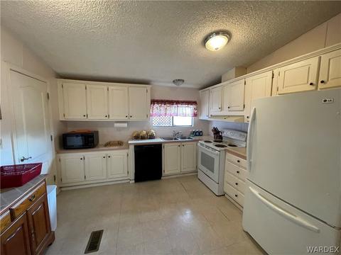 3085 E Thompson Ave, Kingman, AZ 86409 photo 11