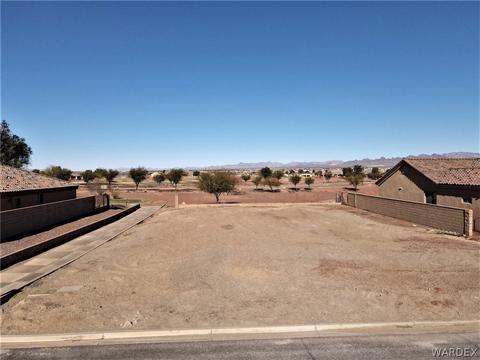 13 Torrey Pines Dr, Mohave Valley, AZ 86440