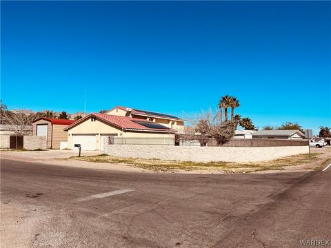 245 Riverwood Ln, Bullhead City, AZ 86442