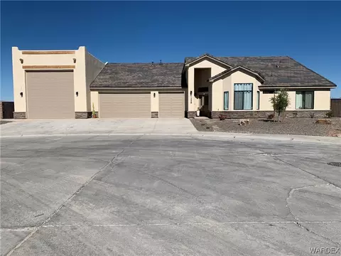 1329 S Placer Dr, Fort Mohave, AZ 86426