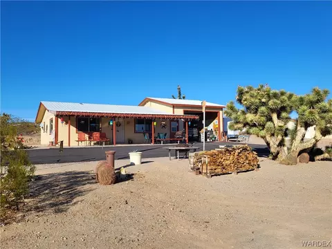 415 E Bishop Dr, Meadview, AZ 86444