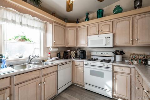3864 E Packard Ave, Kingman, AZ 86409 photo 18
