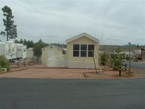 2701 Rustlers Roost Rd, Overgaard, AZ 85933 photo 1