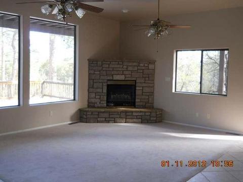 2076 Gilbert, Overgaard, AZ 85933 photo 5