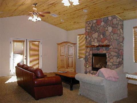 2230 Eagle Ln, Overgaard, AZ 85933 photo 6