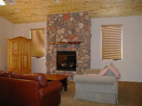 2230 Eagle Ln, Overgaard, AZ 85933 photo 2
