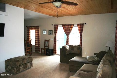 2069 Pinehaven Ln, Overgaard, AZ 85933 photo 3