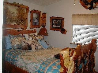 3640 Red Wing Loop, Overgaard, AZ 85933 photo 2