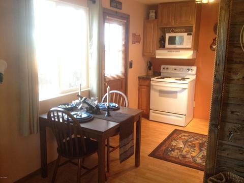 2065 Pinehaven Ln, Overgaard, AZ 85933 photo 11