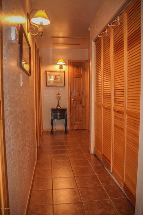 2729 Covered Wagon Trl, Overgaard, AZ 85933 photo 24