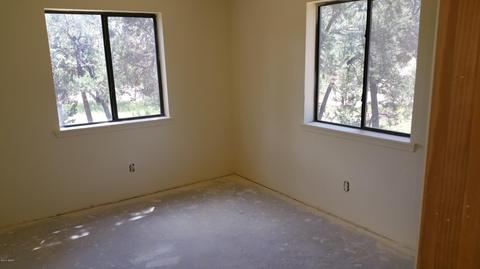 2080 Rendezvous Pine Dr, Overgaard, AZ 85933 photo 3