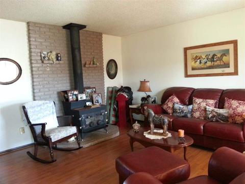 594 E Central Ave, Eagar, AZ 85925 photo 4