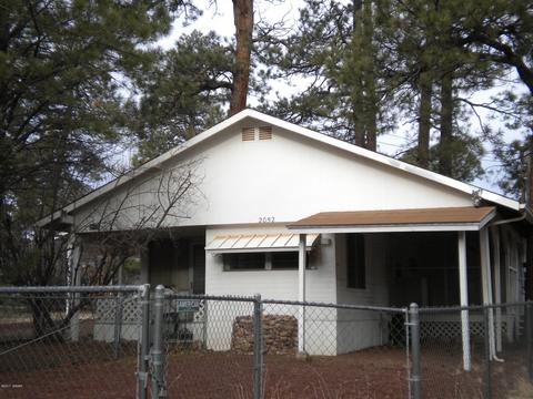 2052 Chipmunk Xing, Overgaard, AZ 85933 photo 2