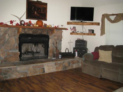 2910 Red Cinder Rd, Overgaard, AZ 85933 photo 3