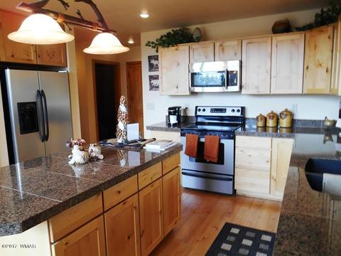 2228 Eagle Ln, Overgaard, AZ 85933 photo 2