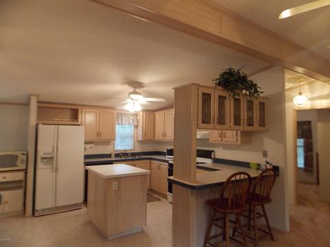 1979 Rustling Pine Dr, Overgaard, AZ 85933 photo 10