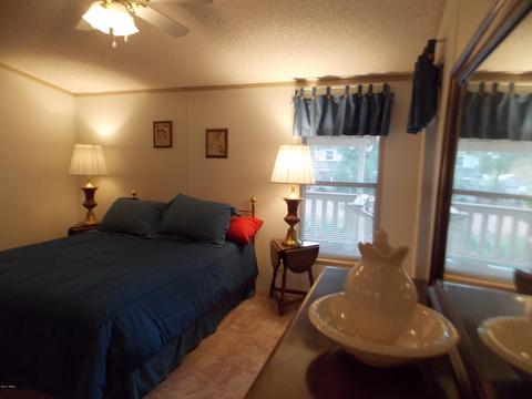 1979 Rustling Pine Dr, Overgaard, AZ 85933 photo 12